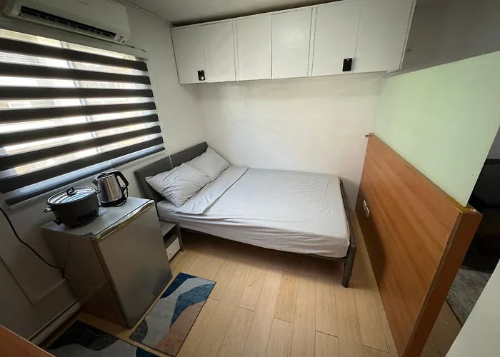 In Pasig - One Oasis Staycation Apartment